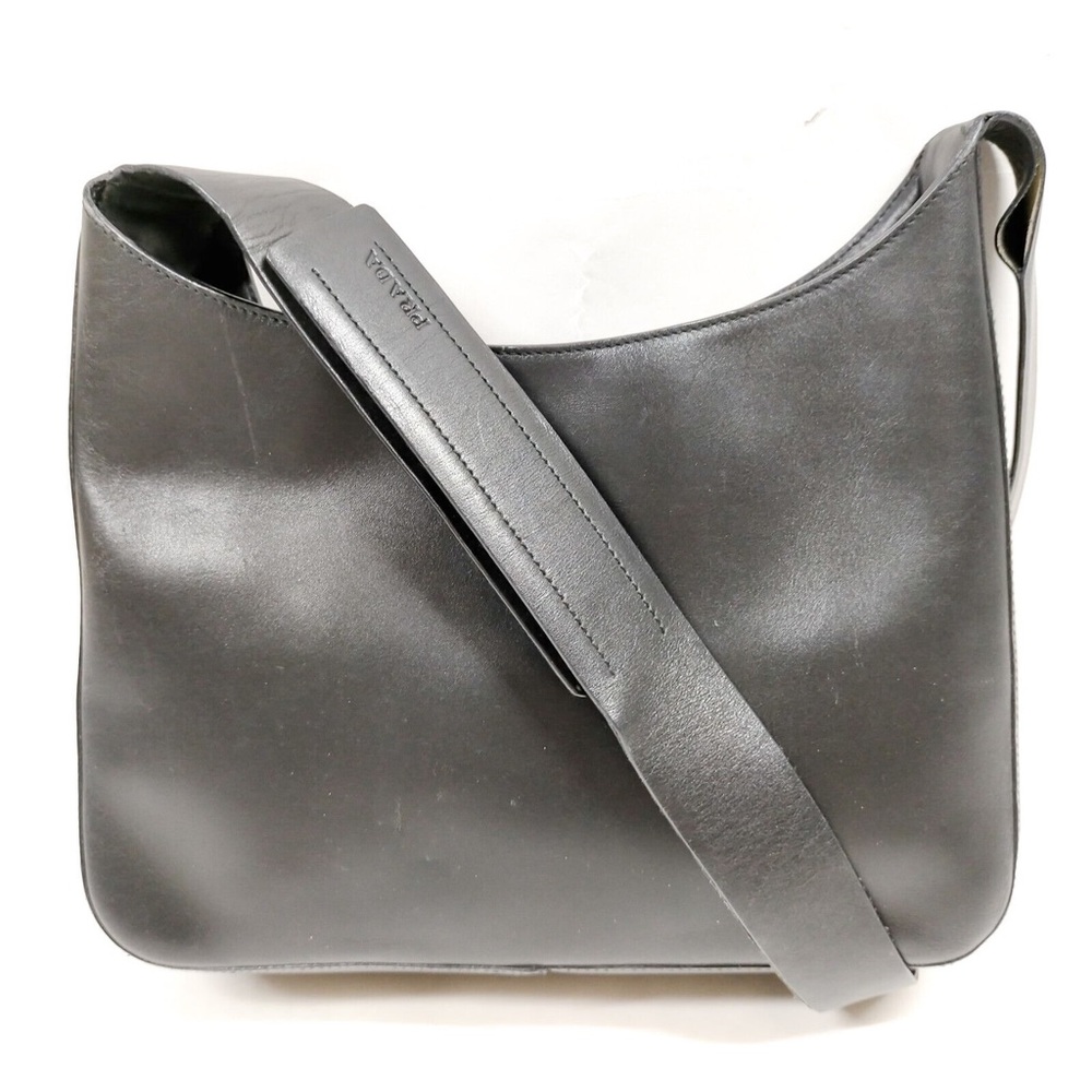 ✨SOLD✨ PRADA • AUTHENTIC VINTAGE BLACK GENUINE LEATHER LOGO STRAP SHOULDER BAG - Picture 1 of 9
